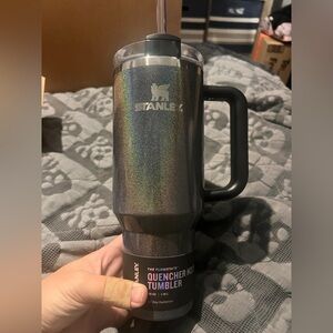 40oz Stanley midnight glitz collections! Brand new!